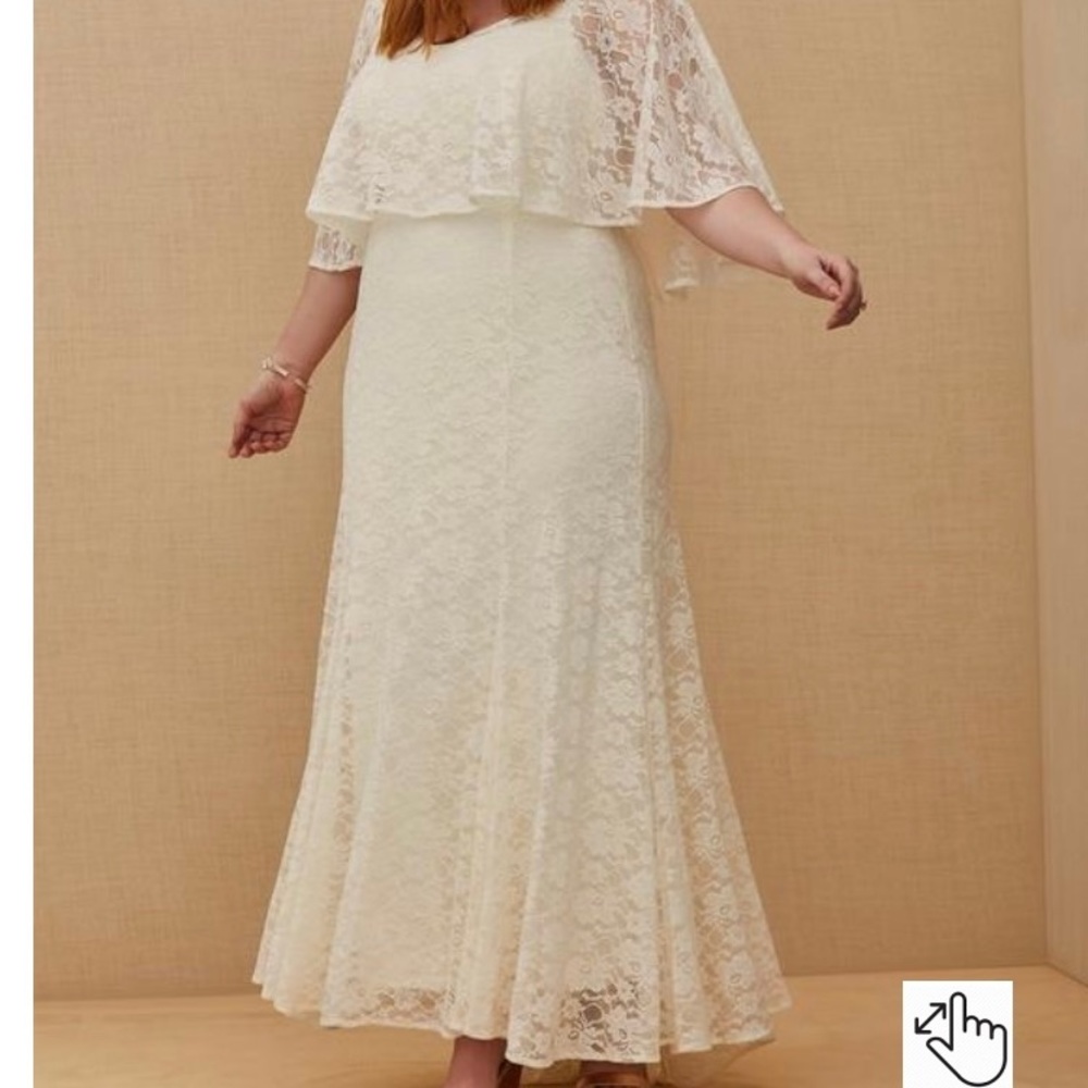 Gorgeous Torrid Ivory Capelet Dress Wedding